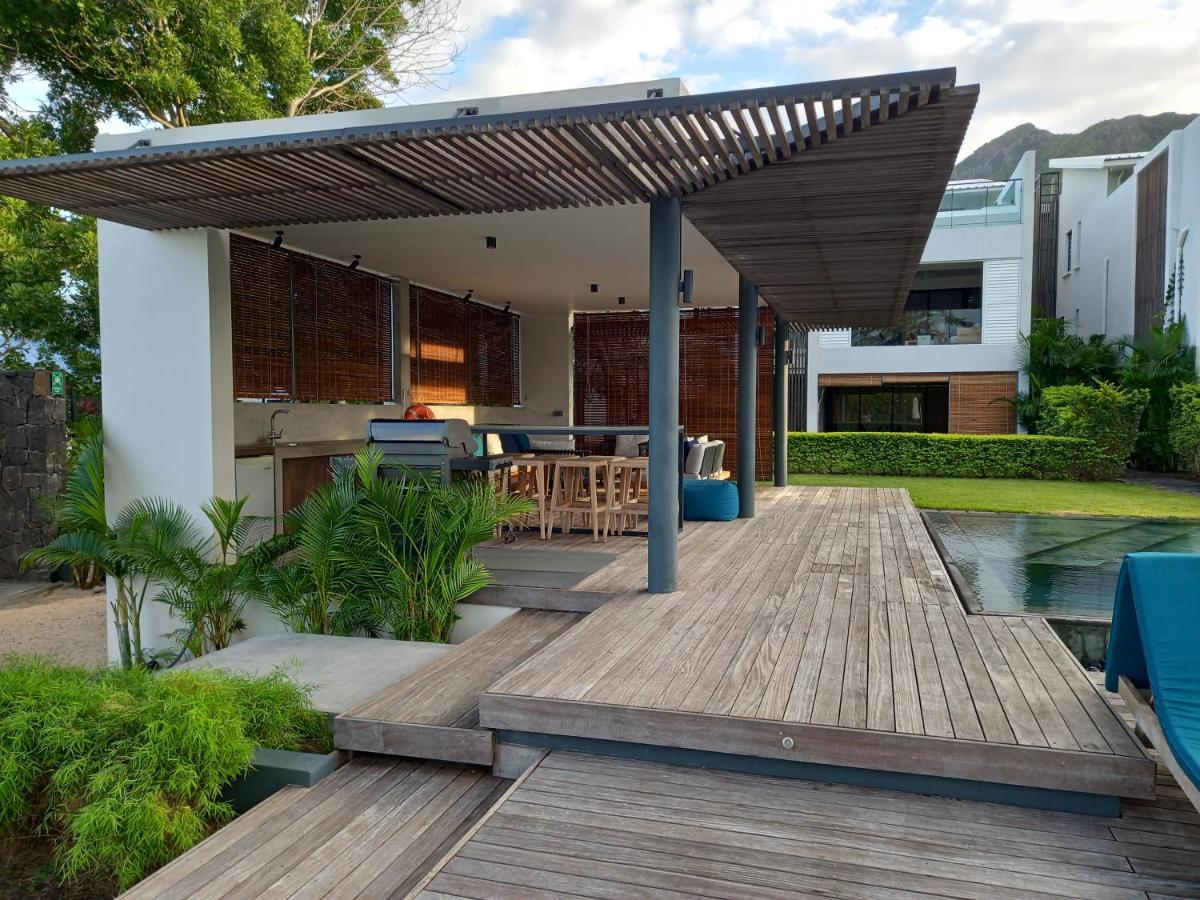 Studio The Waterclub Riviere Noire Exterior photo
